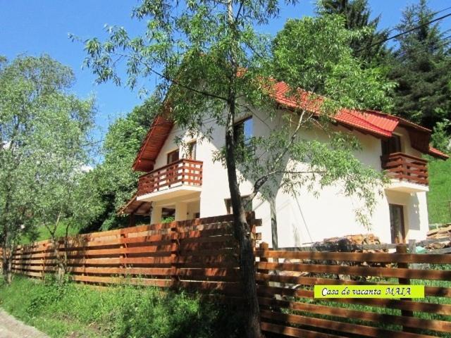 Casa Maia Dambovicioara Hotell Exteriör bild